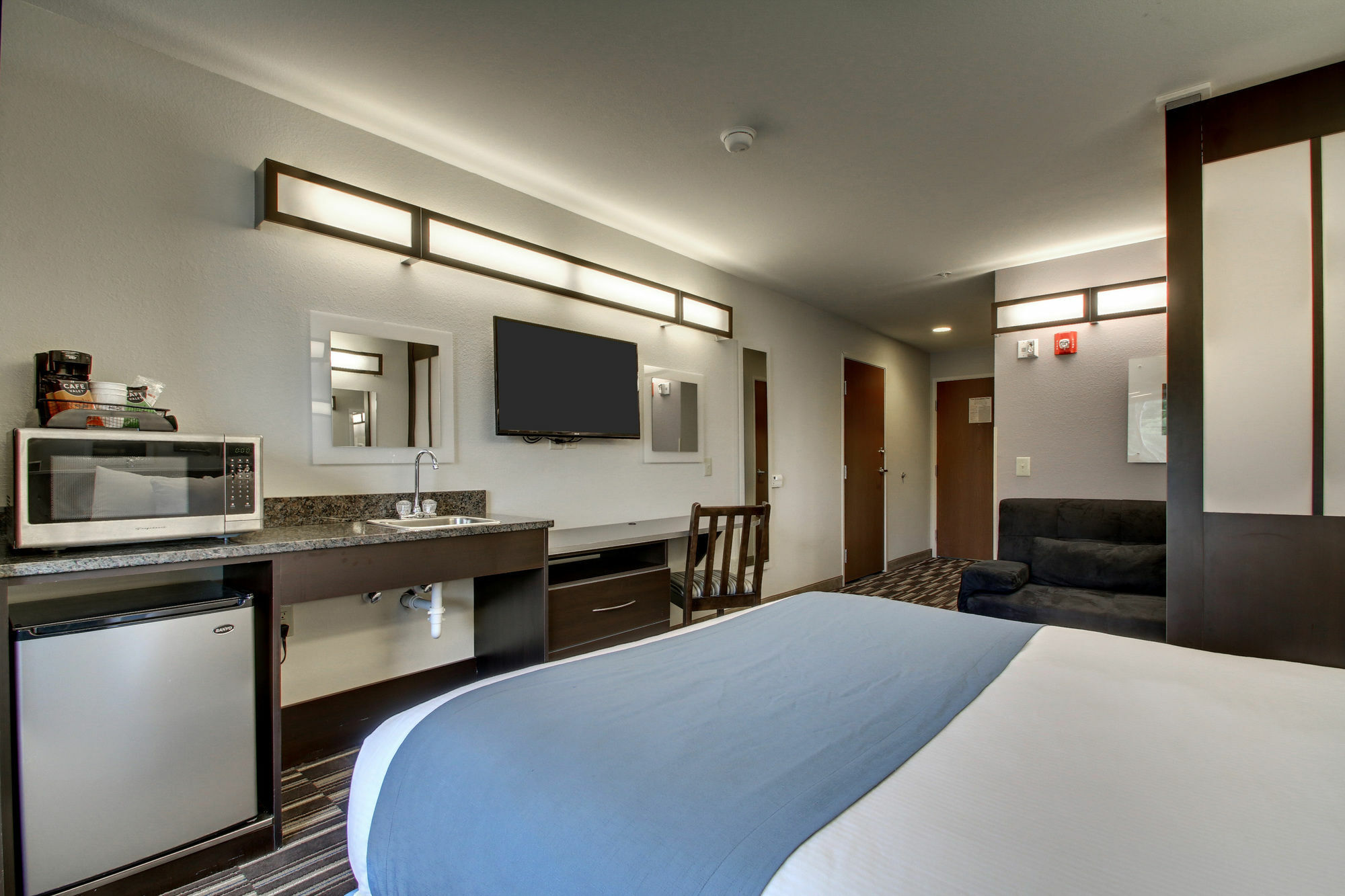 Microtel Inn & Suites By Wyndham Тускалуса Экстерьер фото
